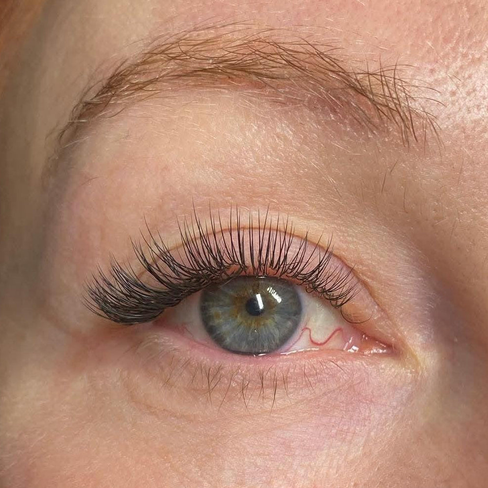 Fullstendig vippe- og brynsstylist kurs