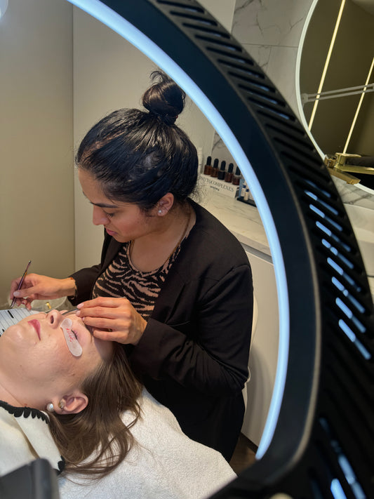 Fullstendig vippe- og brynsstylist kurs