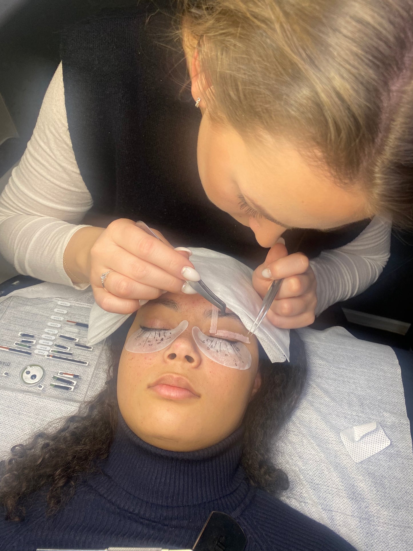 Vippeextensions Masterclass – Avansert Teknikker &amp; Trendy Styling